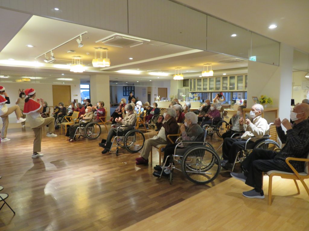 クリスマス会&クリスマスランチ