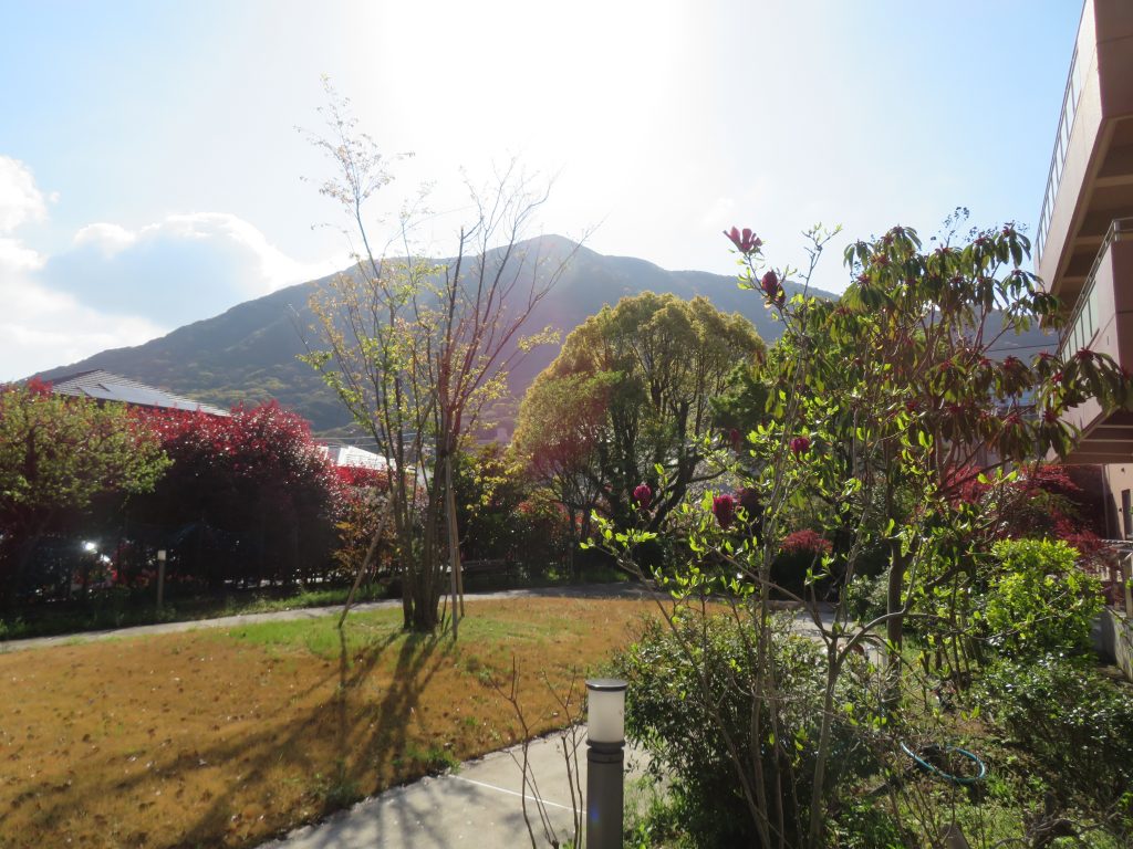 ま～るい戸ノ上山